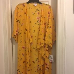 Medium LULAROE Shirley